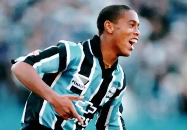 迎来属于自 迎来属于自