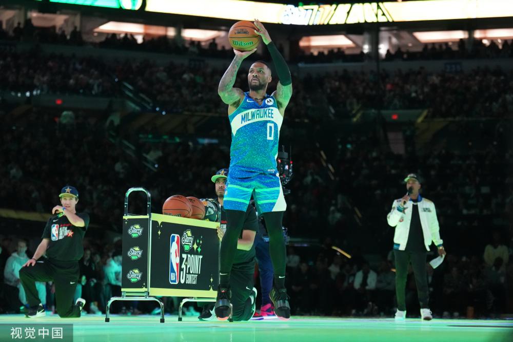 将球场上的 将球场上的